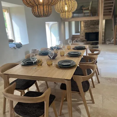 Le Clos De La Perigourdine ヴィラ サルラ・ラ・カネダ